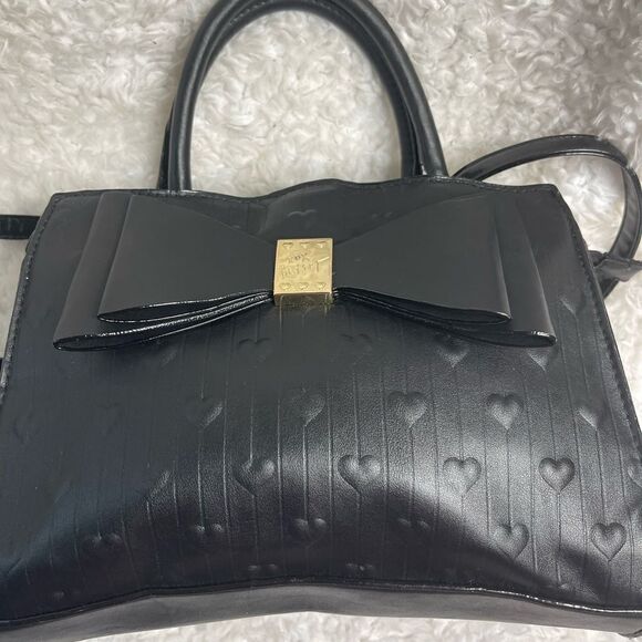 Betsey Johnson medium Satchel Black embossed hearts with large bow accent - Picture 7 of 12